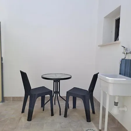 Guest House Trepuzzi Torre Lapillo Exterior photo