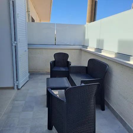 Guest House Trepuzzi Torre Lapillo Exterior photo